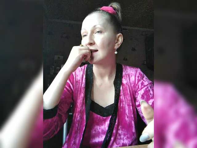 Zarevna's BongaCams show and profile