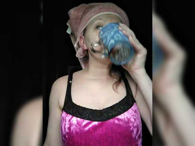 Zarevna's BongaCams show and profile