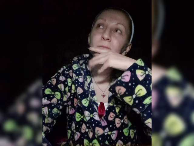 Zarevna's BongaCams show and profile