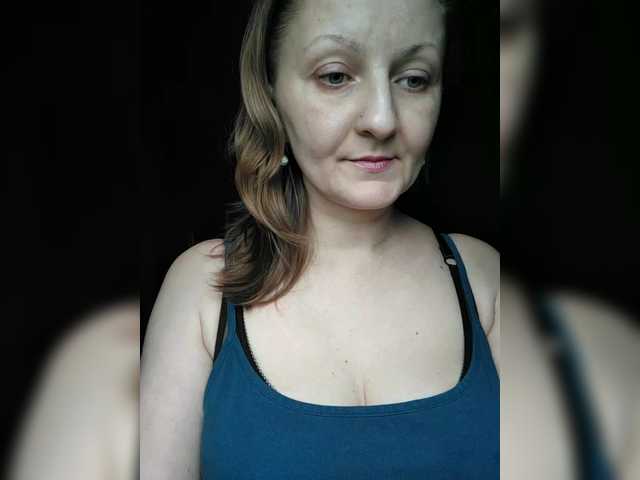 Zarevna's BongaCams show and profile