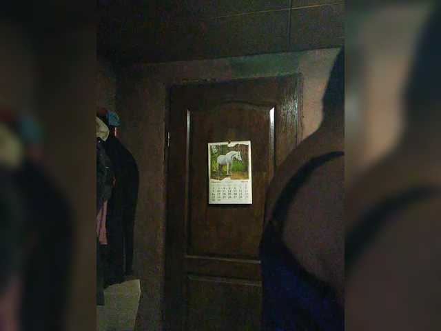 Zarevna's BongaCams show and profile