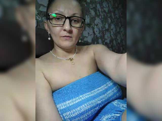 Zarevna's BongaCams show and profile