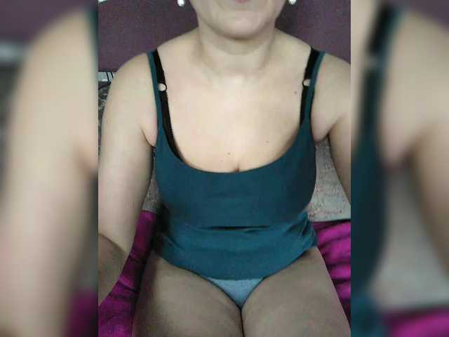 Zarevna's BongaCams show and profile