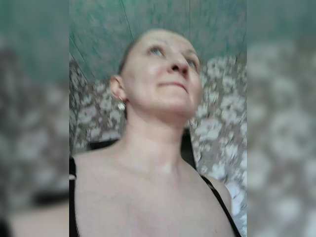 Zarevna's BongaCams show and profile