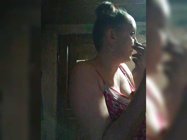 Zarevna's BongaCams show and profile