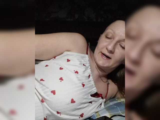 Zarevna's BongaCams show and profile