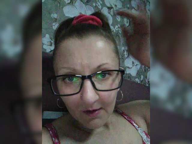 Zarevna's BongaCams show and profile