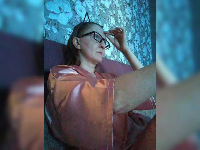 Zarevna's BongaCams show and profile