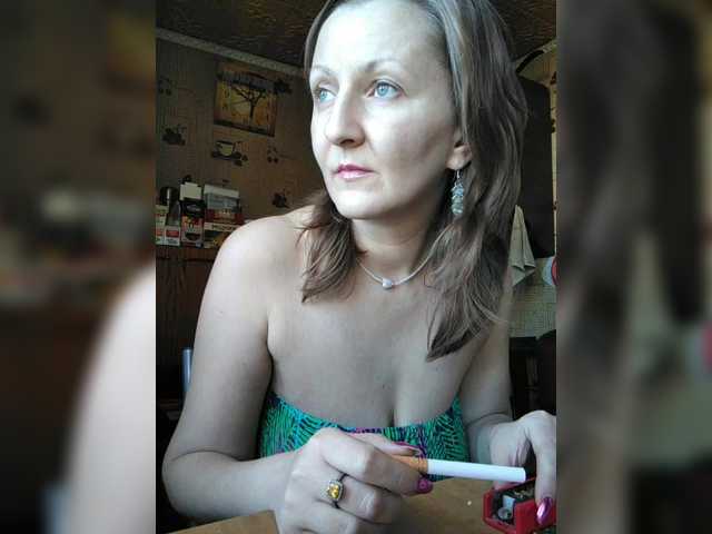 Zarevna's BongaCams show and profile