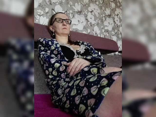 Zarevna's BongaCams show and profile