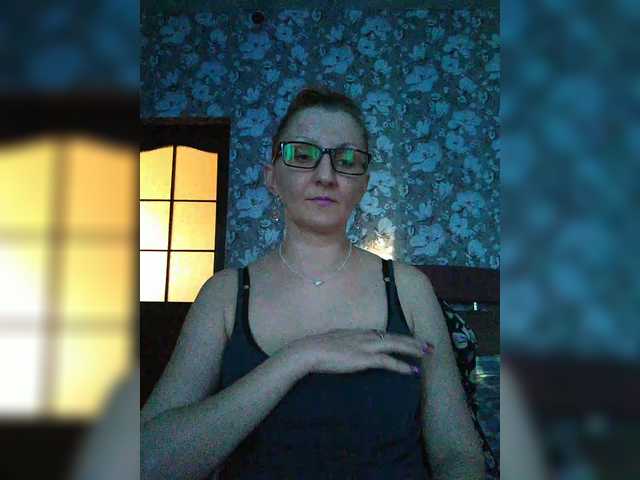 Zarevna's BongaCams show and profile