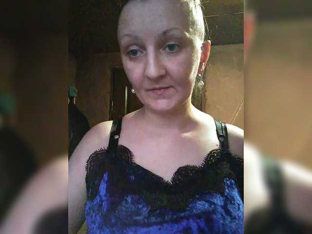 Zarevna's BongaCams show and profile