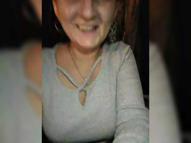 Zarevna's BongaCams show and profile