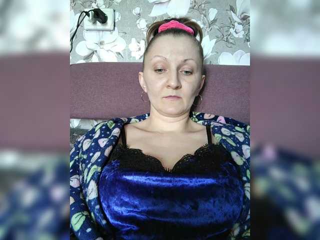 Zarevna's BongaCams show and profile