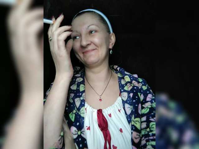 Zarevna's BongaCams show and profile