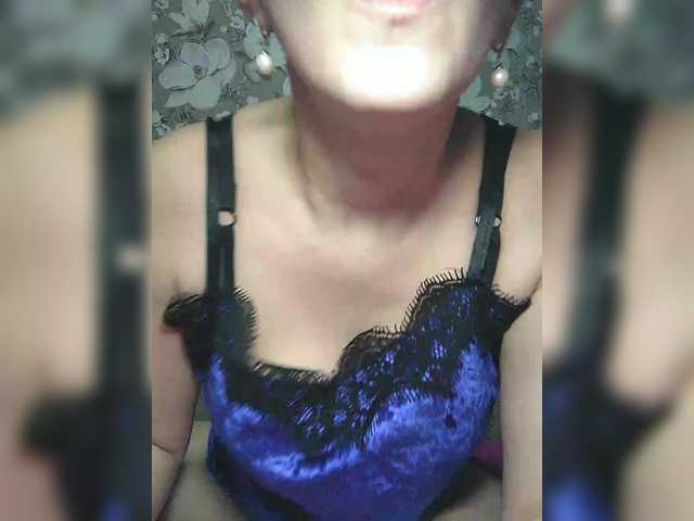 Zarevna's BongaCams show and profile