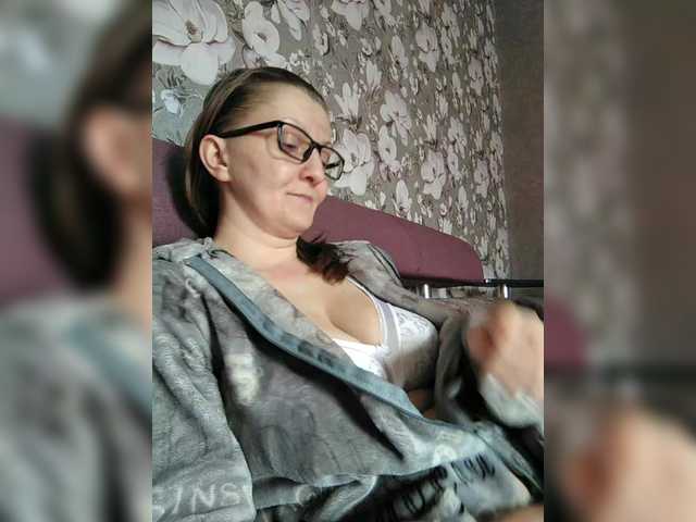 Zarevna's BongaCams show and profile