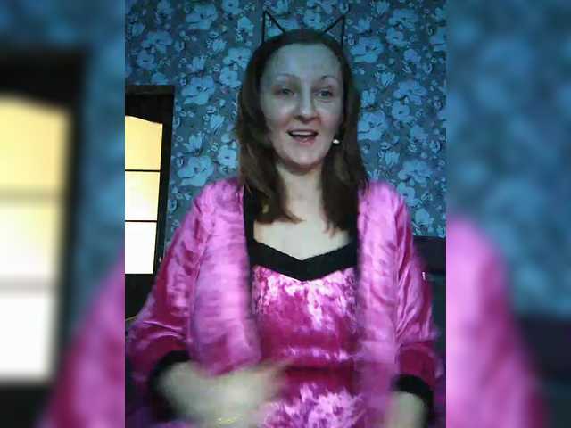 Zarevna's BongaCams show and profile