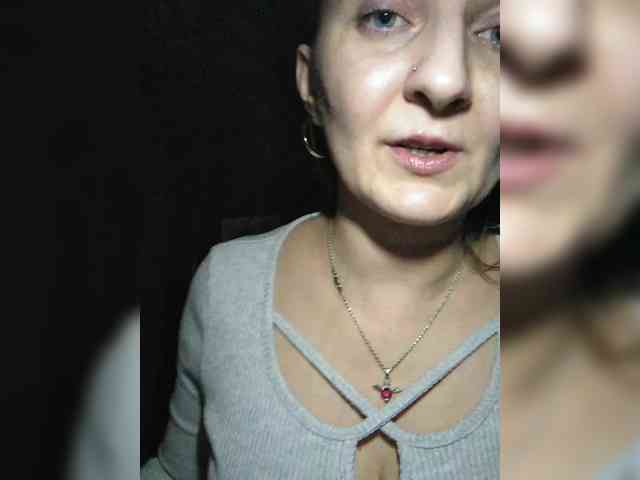 Zarevna Live Webcam on BongaCams