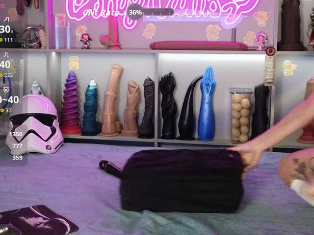 Youlalia's BongaCams show and profile