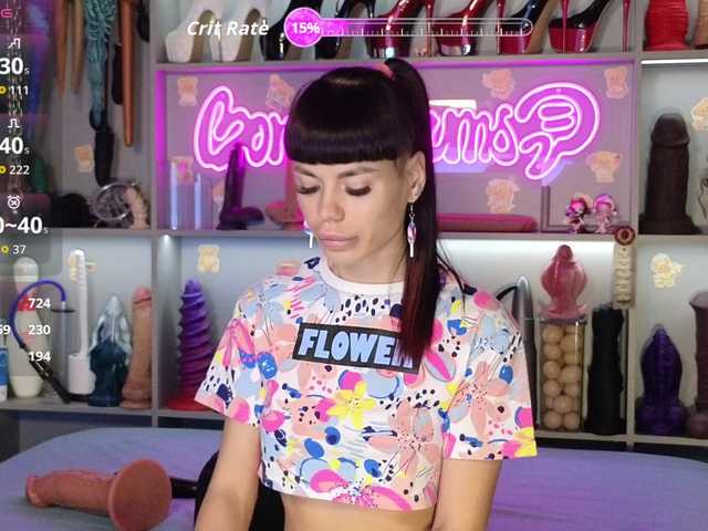 Youlalia's BongaCams show and profile