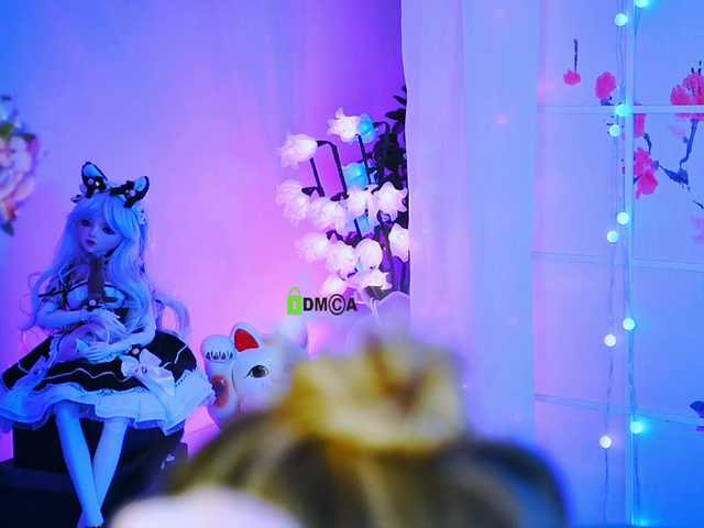 0------0's BongaCams show and profile