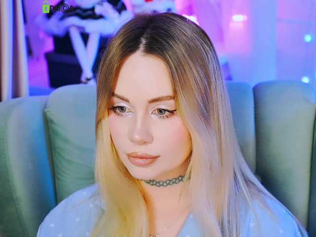 0------0's BongaCams show and profile