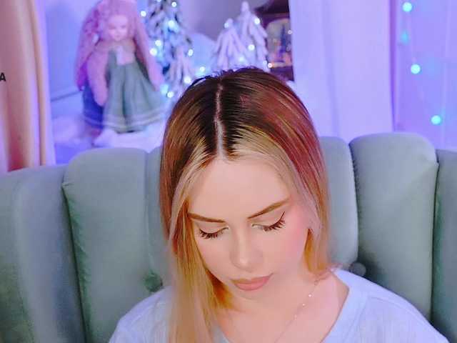 0------0's BongaCams show and profile