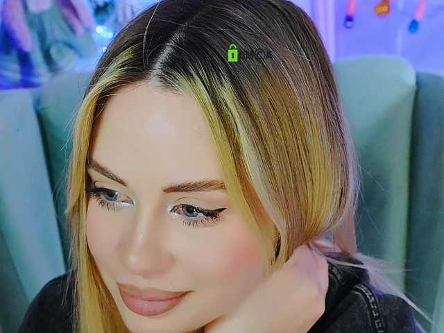 0------0's BongaCams show and profile