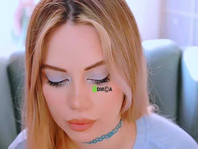 0------0's BongaCams show and profile