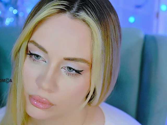 0------0's BongaCams show and profile