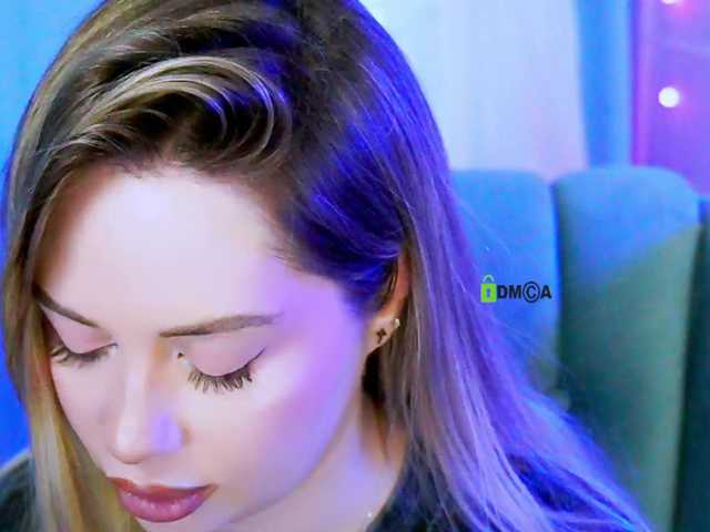 Discover cute camslut 0------0 0------0 from BongaCams