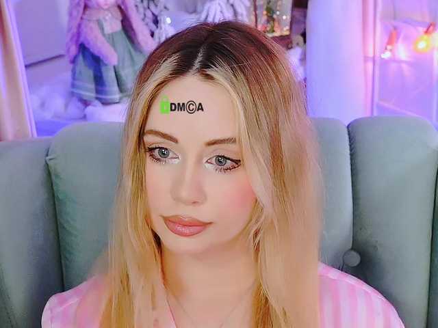 0------0's BongaCams show and profile