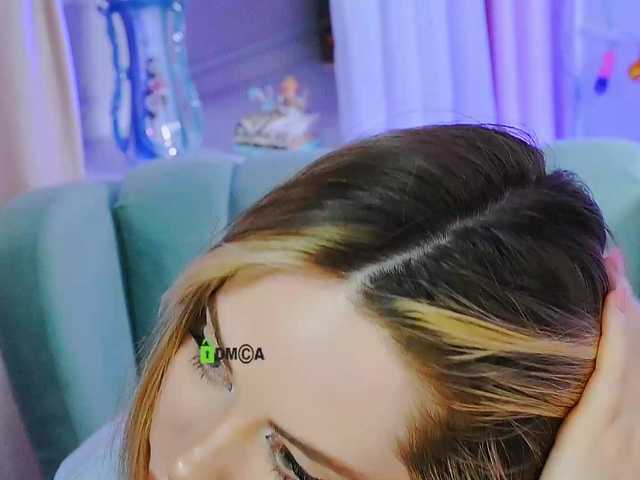 0------0's BongaCams show and profile