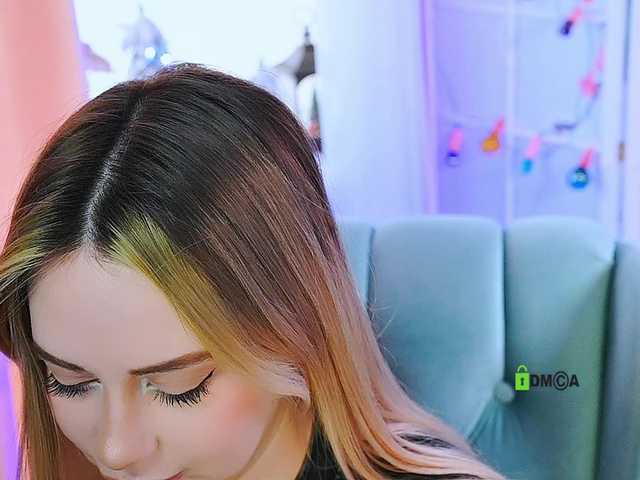 0------0's BongaCams show and profile