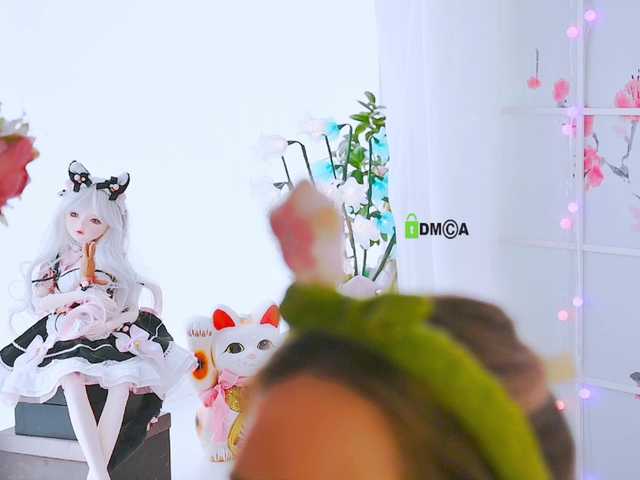 0------0's BongaCams show and profile