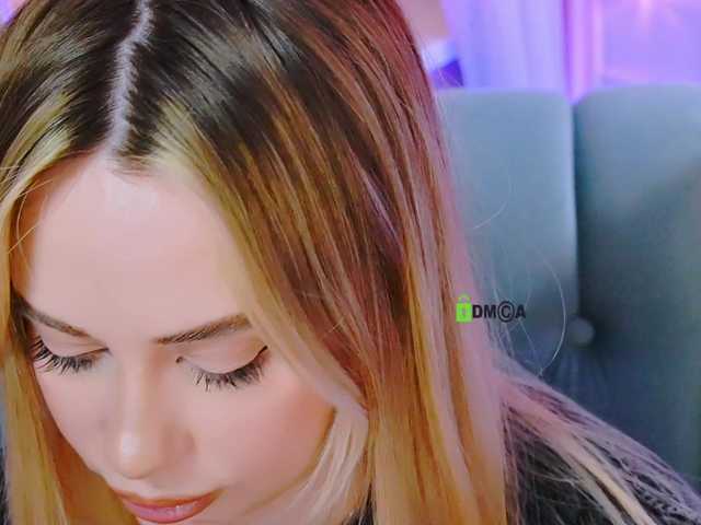 0------0's BongaCams show and profile