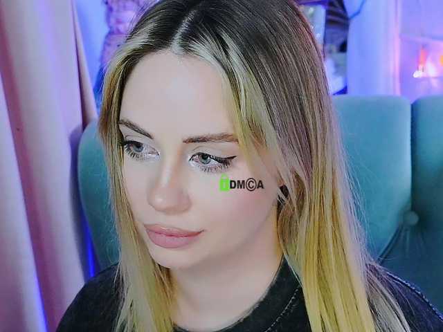 0------0's BongaCams show and profile