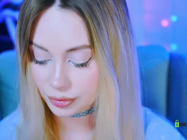 0------0's BongaCams show and profile