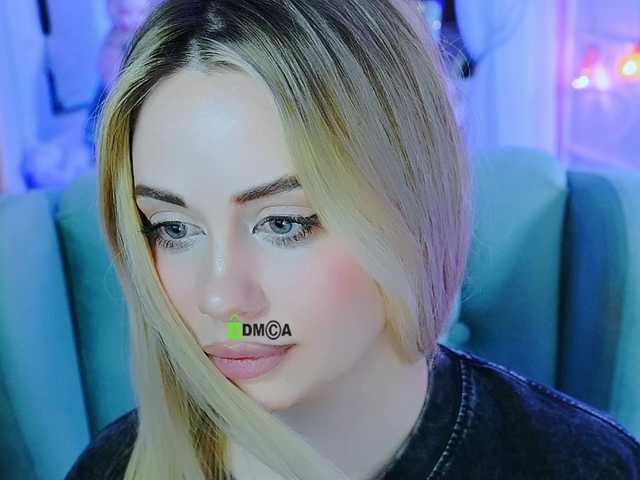 0------0's BongaCams show and profile