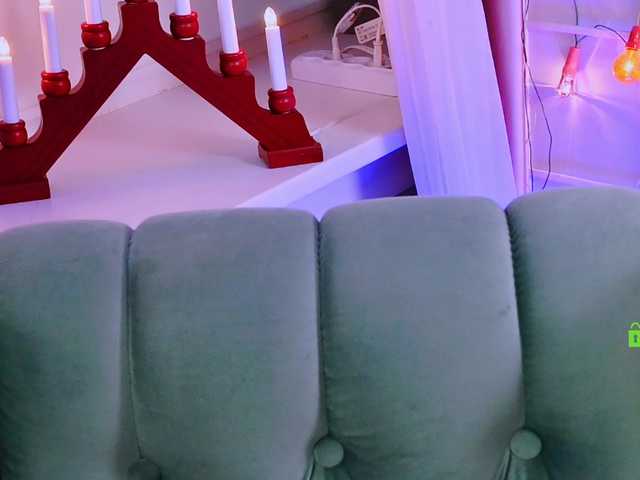 0------0's BongaCams show and profile