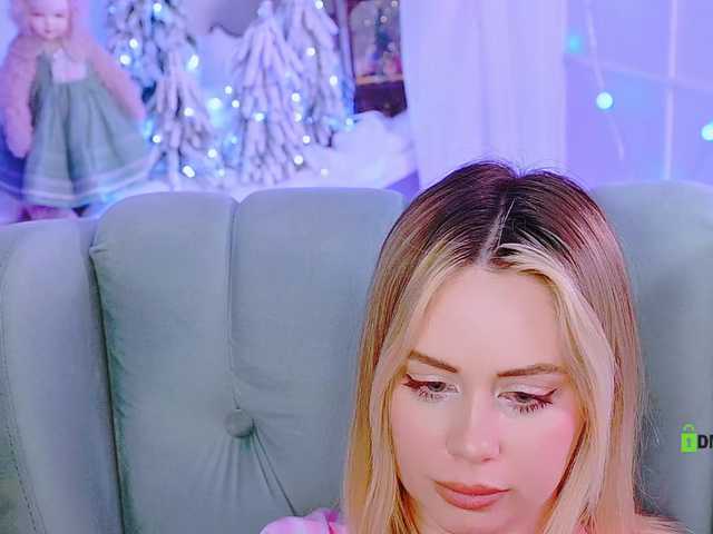 0------0's BongaCams show and profile