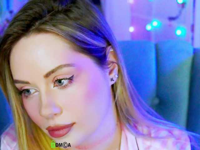 0------0 Live Webcam on BongaCams