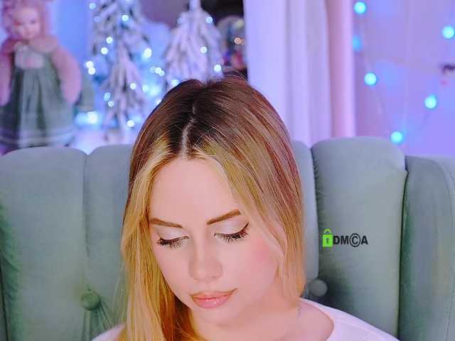 0------0's BongaCams show and profile