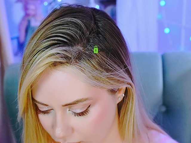 0------0's BongaCams show and profile