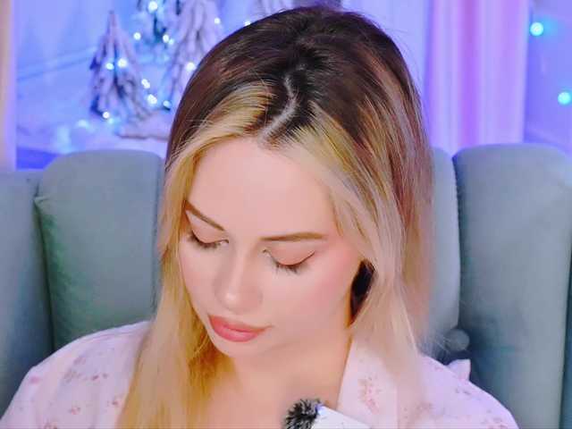 0------0's BongaCams show and profile