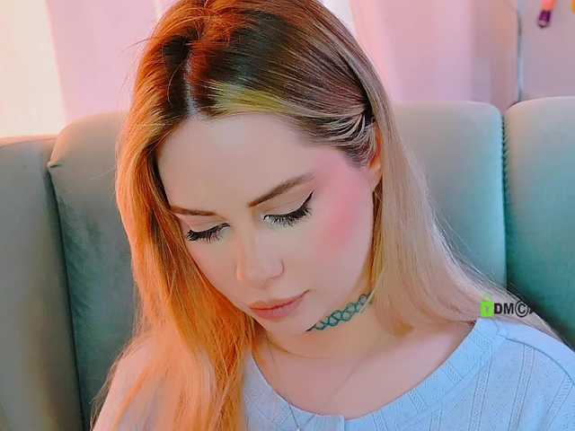 0------0's BongaCams show and profile