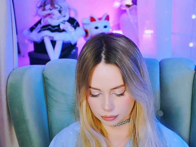 0------0's BongaCams show and profile