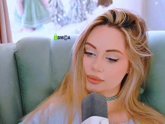 0------0's BongaCams show and profile