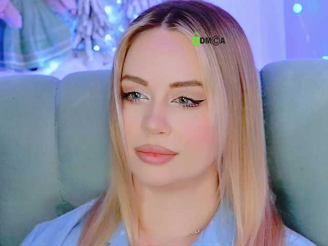 0------0's BongaCams show and profile